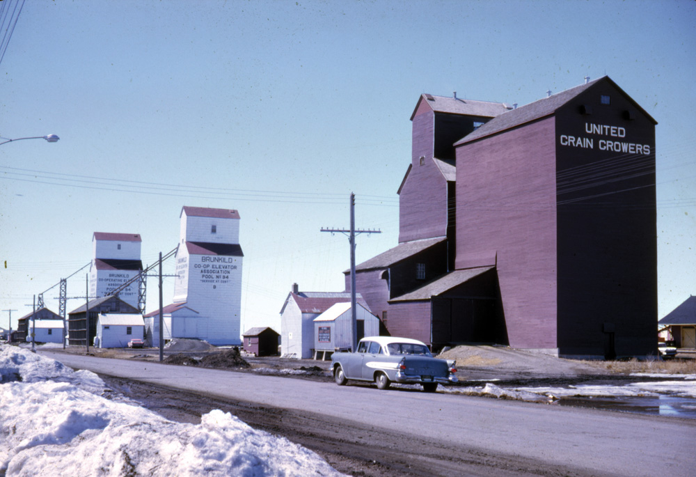 PHOTOS Our December look at historic grain elevators in Manitoba