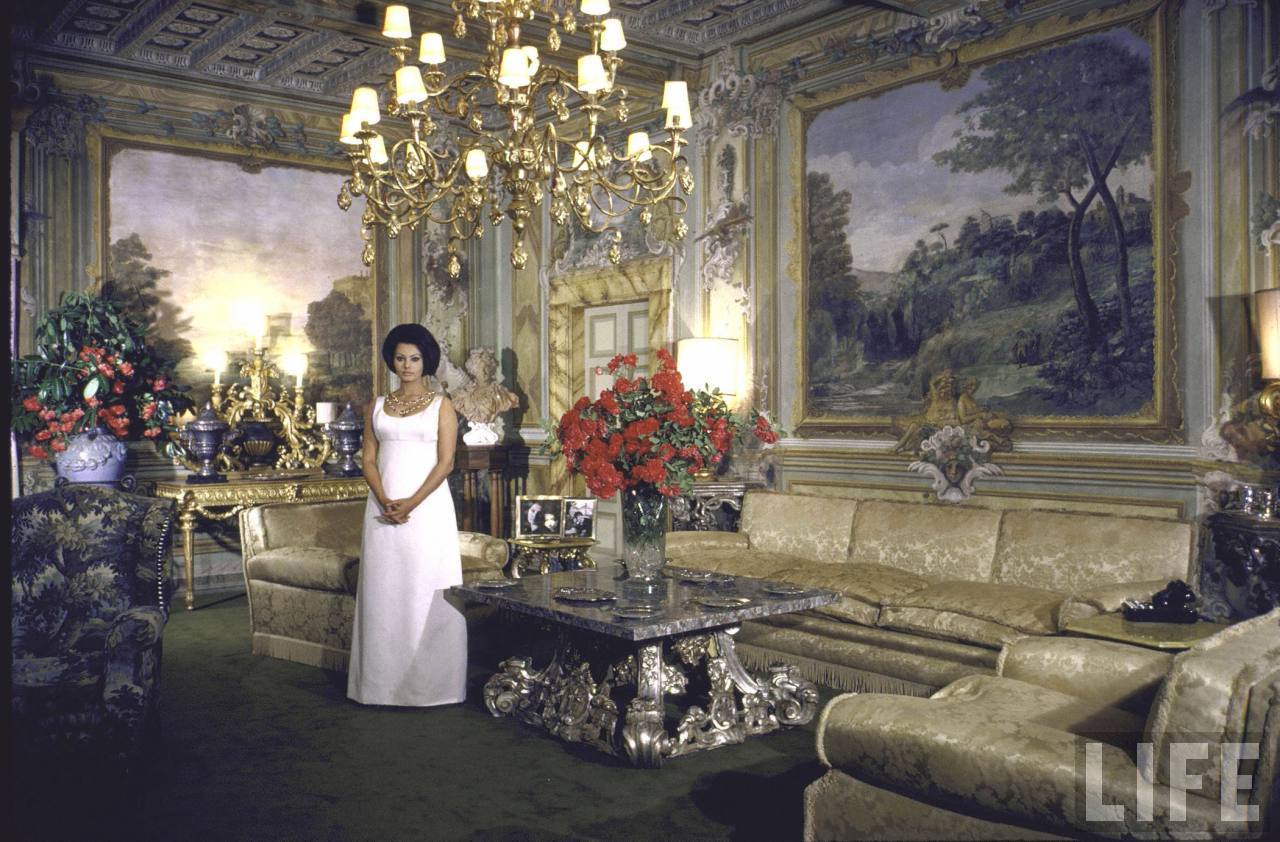 Inside Sophia Loren's Roman Villa, 1964