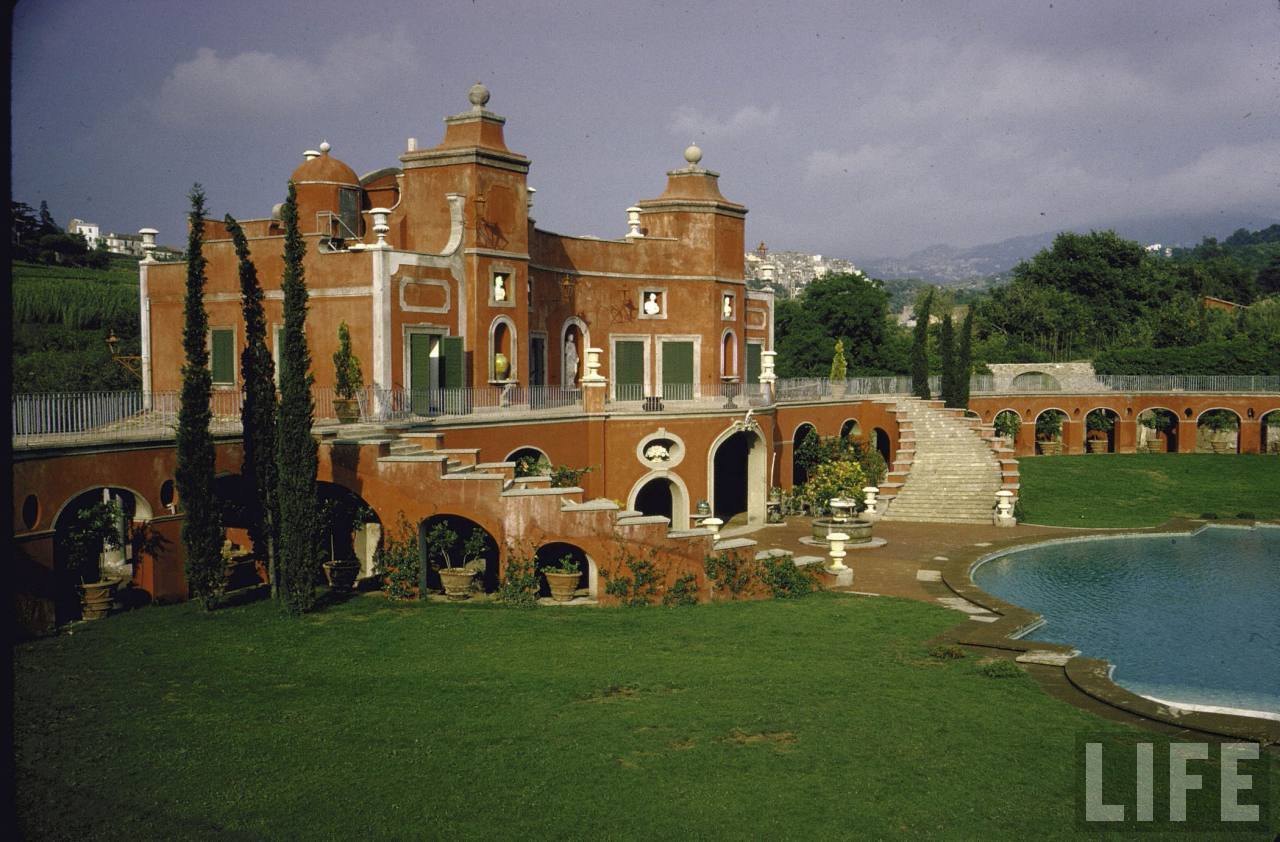 Inside Sophia Loren's Roman Villa, 1964