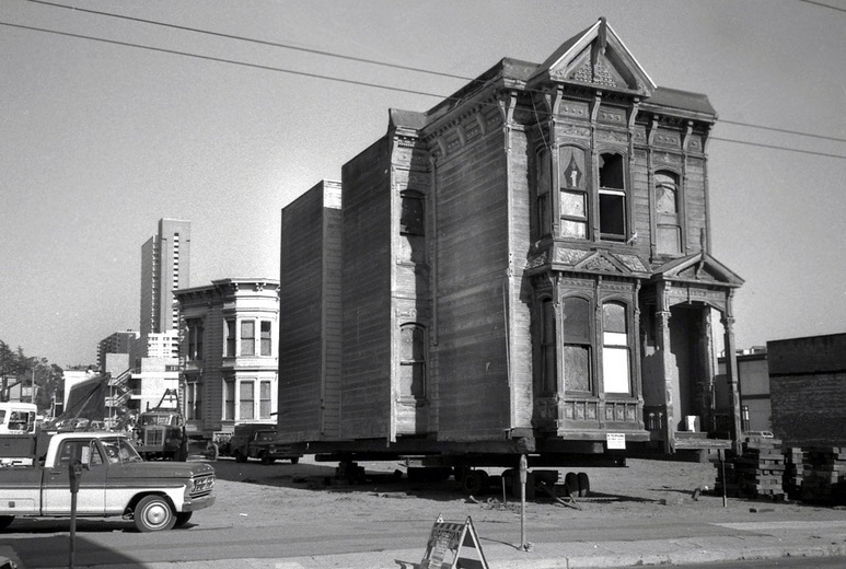 The Moving Houses of San Francisco