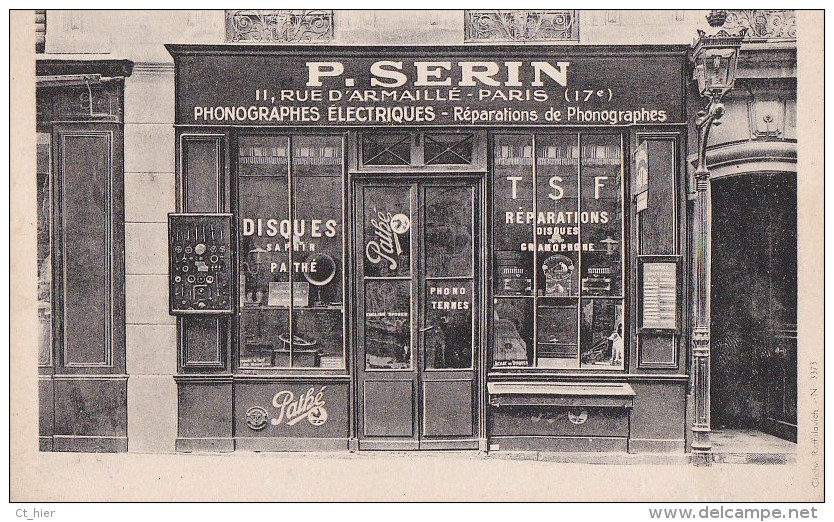 Documenting the Disappearing Record Stores of Paris