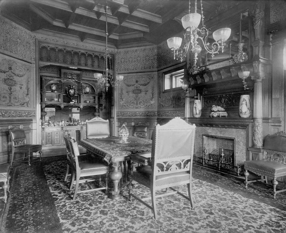 Behind the Barbed Wire Mansion of a Fallen City's Millionaire Row