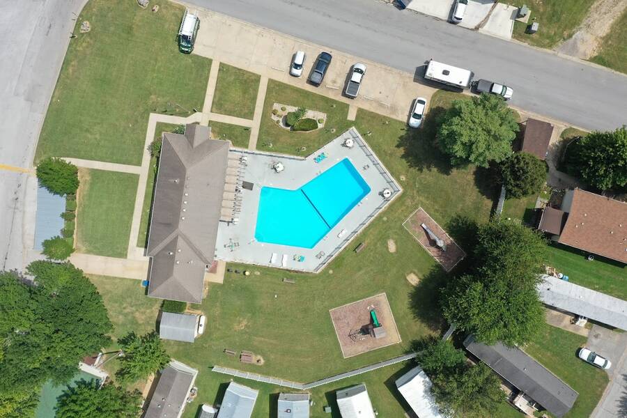 English Village Mobile Home Park 16 English Village Park, Nixa, MO