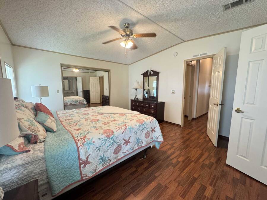 For Sale 1068 Se Lake James, Crystal River, FL 34429 Single Wide