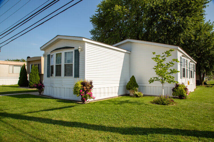 Airway Trailer Park 9001 S. Cicero, Oak Lawn, IL 60453