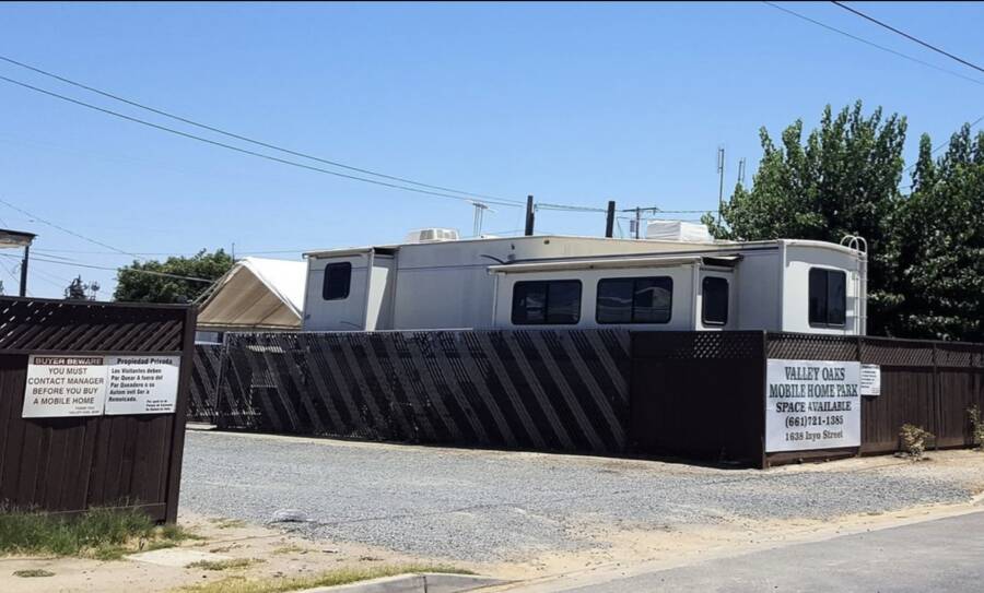 Valley Oaks Mobile Home Park 1628 1638 Inyo St., Delano, CA 93215