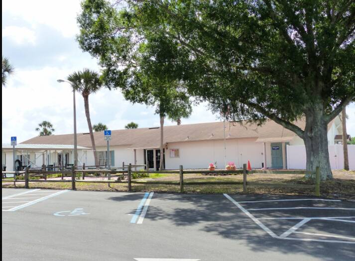 Oakwood Estates Mobile Home Park 4028 Rolling Oaks Drive, Winter