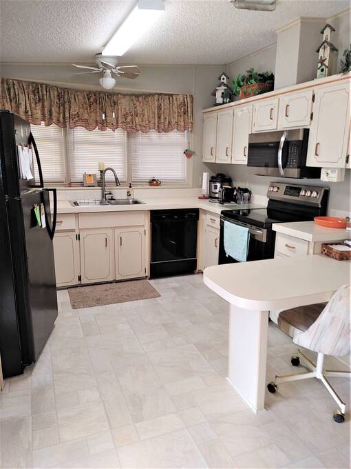 For Sale 1030 Contour St., Sebring, FL 33872 Single Wide