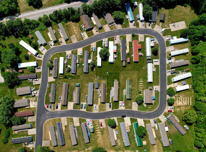 Rosewood Pointe Mobile Home Park 550 Rosewalk Drive, Scottsburg, IN