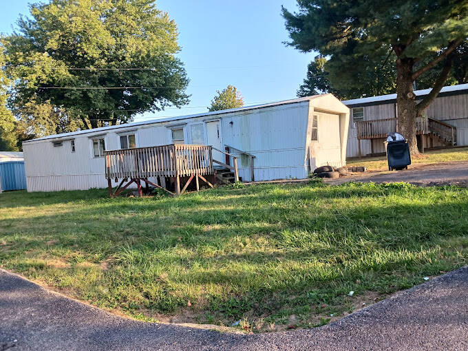 Pleasant Hill Mobile Home Park 170 Woodland Rd, Vine Grove, KY 40175