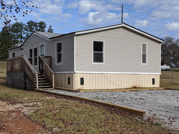 Pine Ridge Mobile Home Park 7030 Lone Oak Road, Hogansville, GA 30230