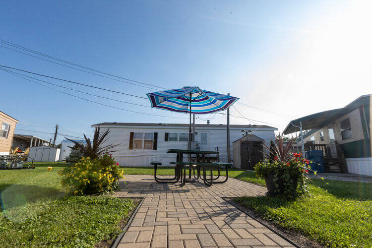 Airway Trailer Park 9001 S. Cicero, Oak Lawn, IL 60453