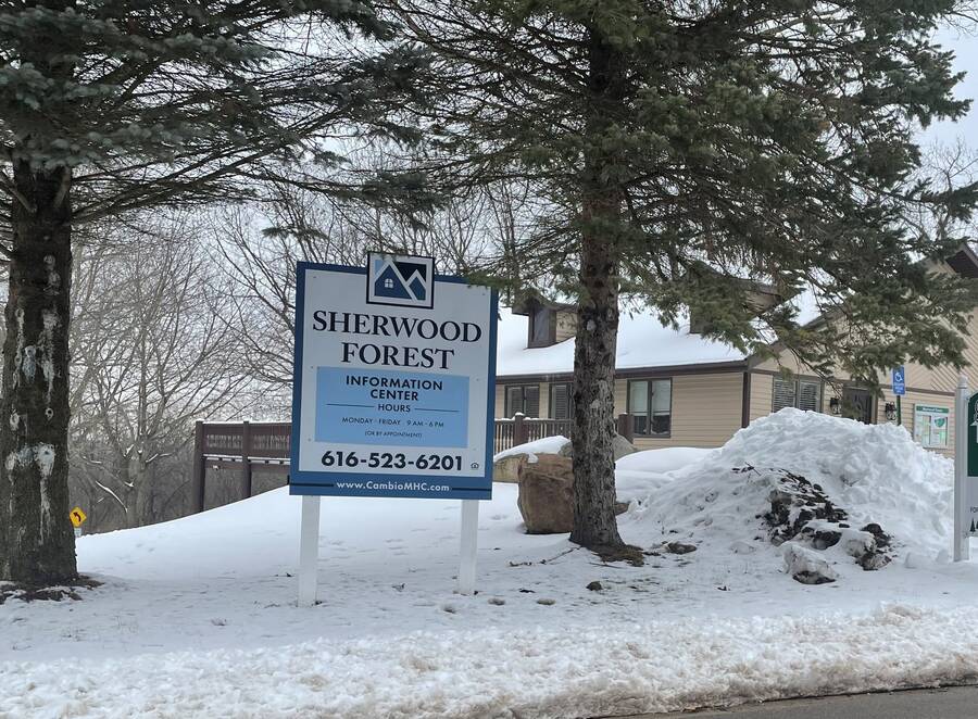 Sherwood Forest 1133 Yeomens Street, Ionia, MI 48846