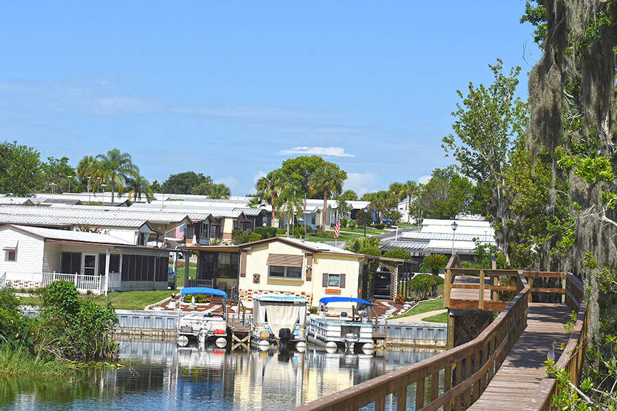 Lakeside Terrace 2 Homes Available 24 Sunrise Lane, Fruitland Park