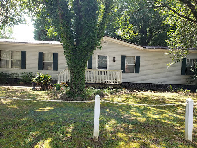 Peachtree Crossings 6521 Peachtree Boulevard, Gardendale, AL 35071