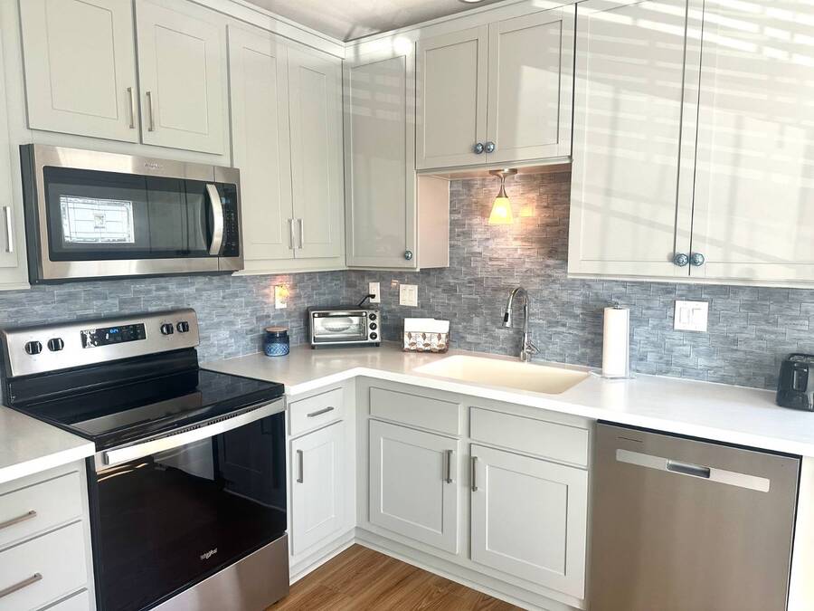 For Sale 31C Lake Breeze Drive, Tavares, FL 32778 Single Wide