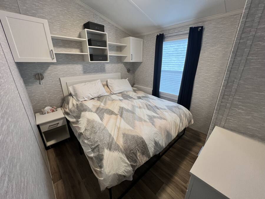 For Sale 490 Empire Rd Qmd100, Lot QMD100, Sherkston, ON L0S 1R0 Single Wide