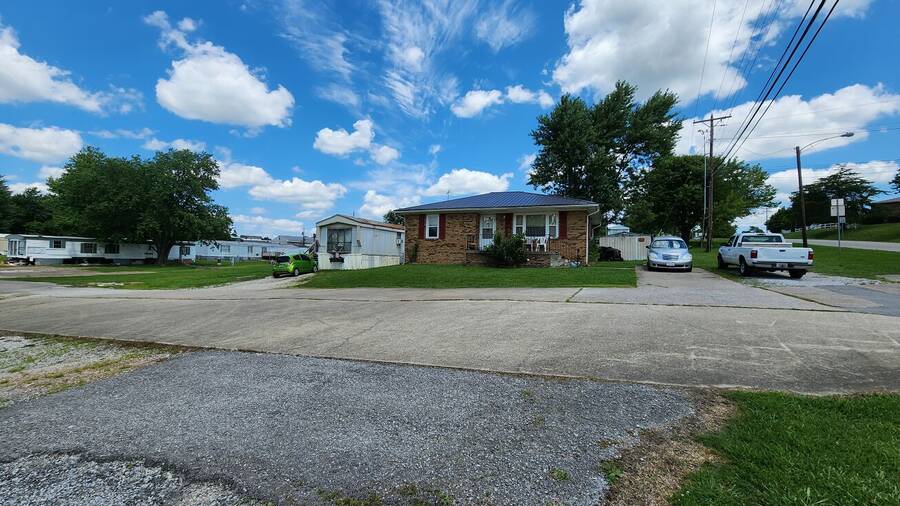 Lowes Trailer Park 502 Salt River Road, Leitchfield, KY 42754