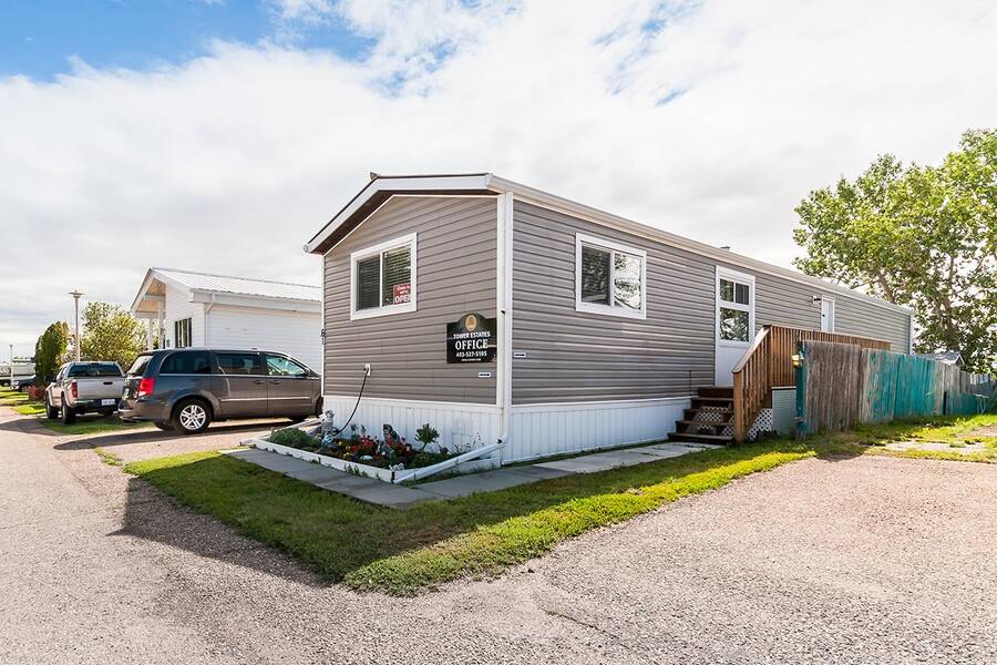 Tower Estates 39 De Havilland Blvd., Medicine Hat, AB T1A 7Y6