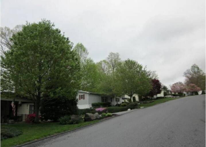 Gretna Springs 5 Maple Ave, Manheim, PA 17545