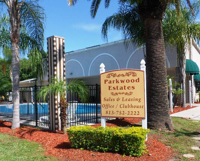 Parkwood Estates MHC 400 Parkwood Estates Drive, Plant City, FL 33566