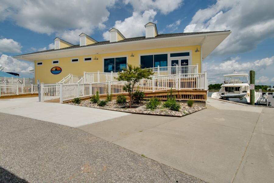 Whitehouse Cove MHC 2 Homes Available 105 Rens Rd Unit 40