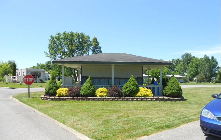 West Ridge Green 9235 West Ridge Road, Elyria, OH 44035