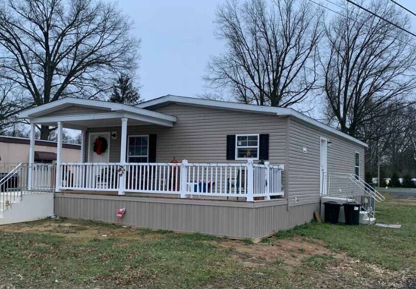 Arlington Acres Mobile Home Park 1 Arlington Dr., Stonington, CT