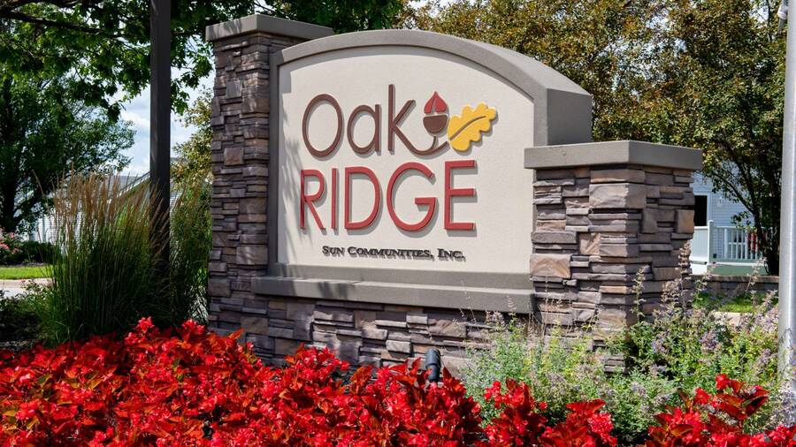 Oak Ridge 2 Homes Available 1099 Oak Ridge Drive, Manteno, IL 60950