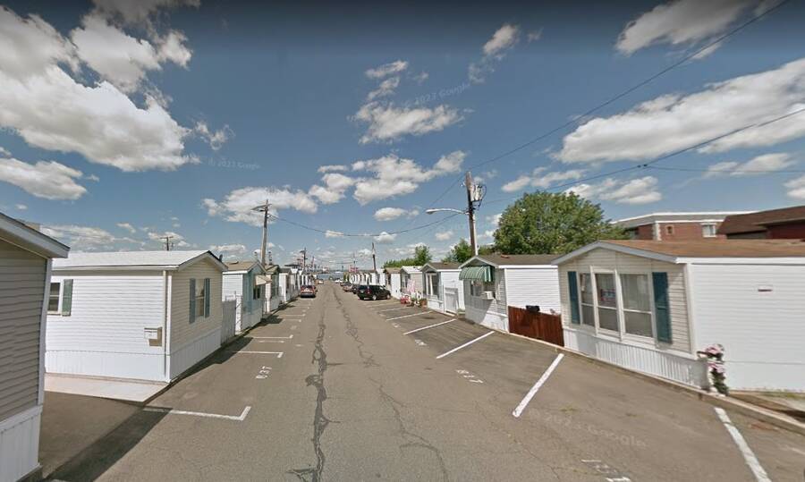 Sunset Bay Mobile Home Park 188215 West 24th Street, Bayonne, NJ