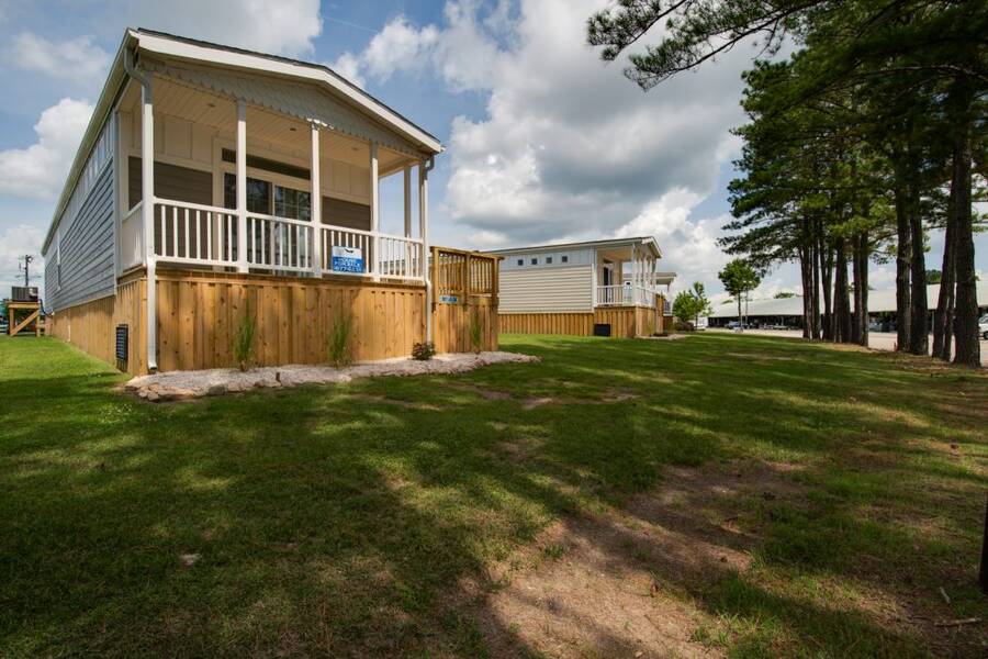 Whitehouse Cove MHC 2 Homes Available 105 Rens Rd Unit 40