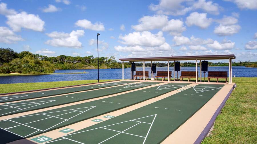 Vizcaya Lakes 10 Homes Available 3939 Hollis Ave., Port Charlotte