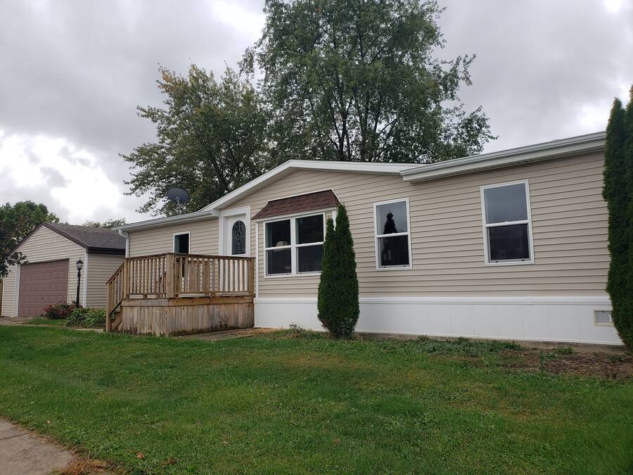 New Durham Estates 1 New Durham Mall Avenue, Westville, IN 46391