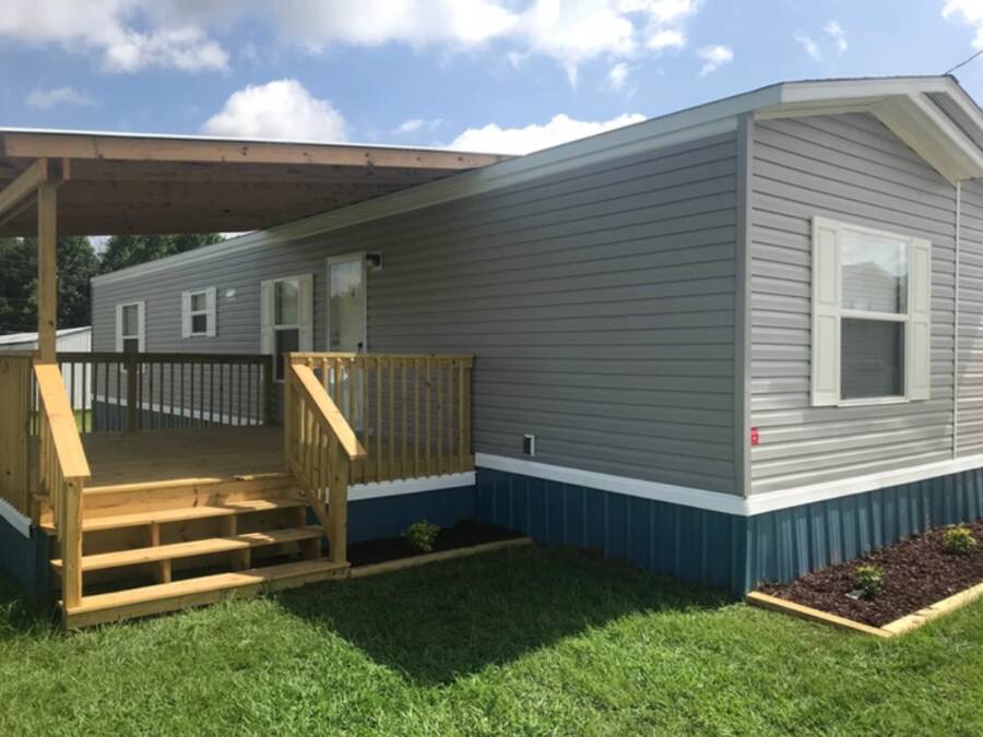 Opelika Mobile Home Park 4100 Walnut Street, Opelika, AL 36804