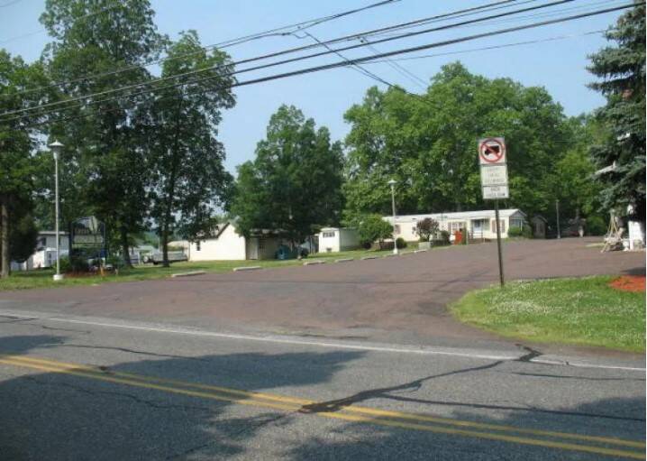 Green Hill Mobile Home Park 210 Green Hill Dr, Green Lane, PA 18054