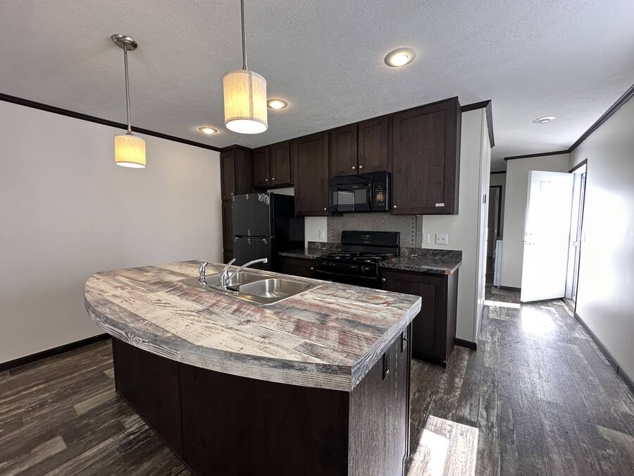 For Sale 46327 Chadsworth, Lot 494, MI 48044 Single Wide