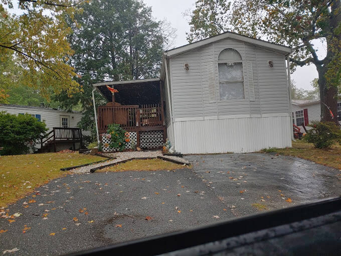 Holiday Mobile Estates, Inc. 7810 Clark Road, Jessup, MD 20794