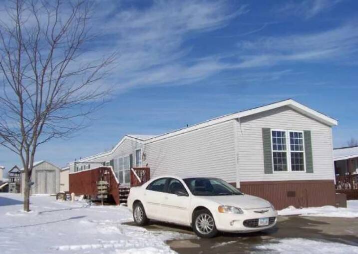 Lake Ridge Mobile Home Park 893 Spring Ridge Drive, Iowa City, IA