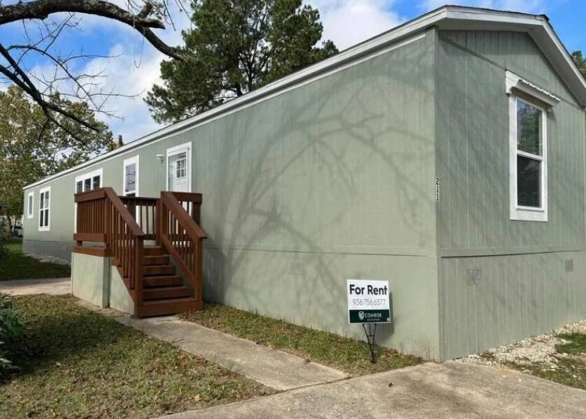 Conroe Mobile Estates 2207 N 1st St, Conroe, TX 77301