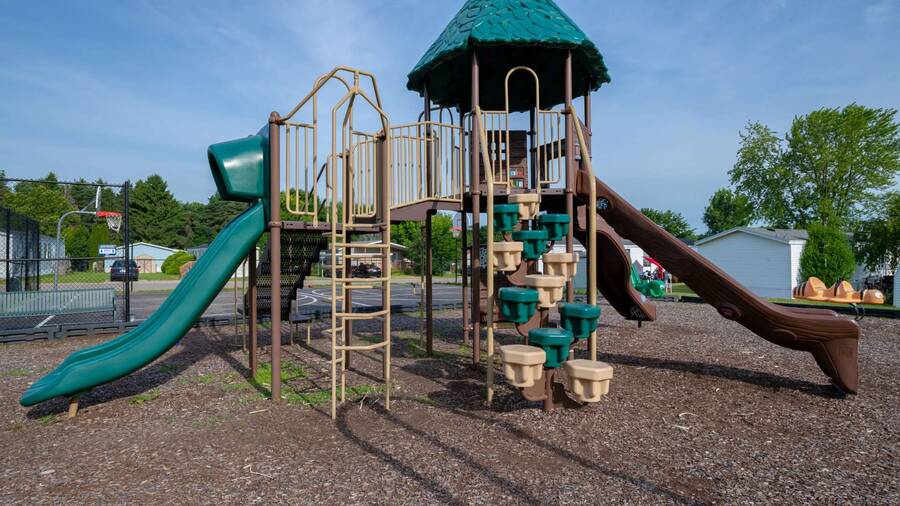 Oak Island Village 16430 Park Lake Road 251, East Lansing, MI 48823