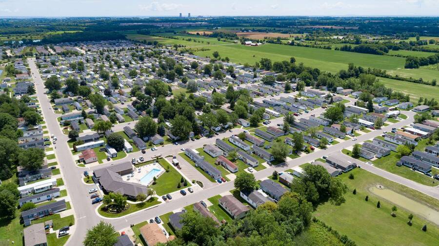 Frenchtown VillaElizabeth Woods 4 Homes Available 1250 Paree