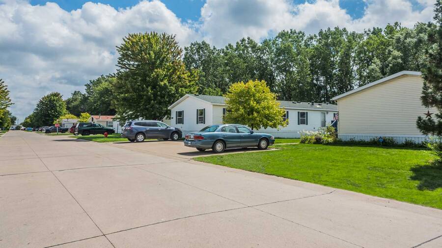 West Village Estates 7040 Shawnee Drive, Romulus, MI 48174