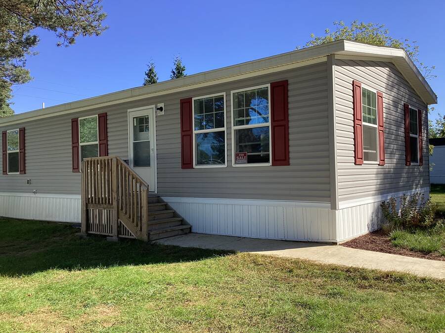 For Sale 12461 Bonnie Lane, Lot 090, Middlebury, IN 46540 Double