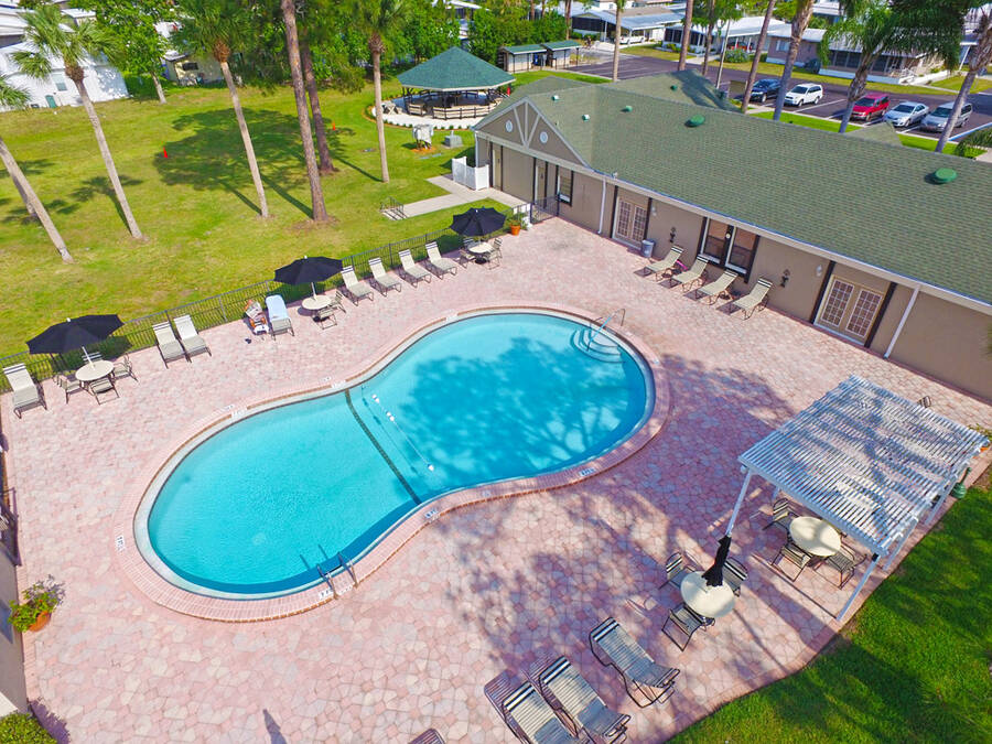 Pickwick Village 7 Homes Available 4500 South Clyde Morris Blvd