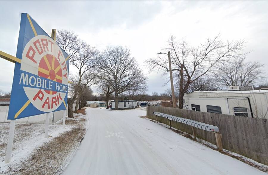 Port City Mobile Home Park 2851 N Highway 66, Catoosa, OK 74015