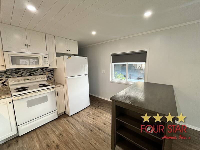 For Sale 110 Red Oak Cir, Lot 8, New Smyrna Beach, FL 32168 Single