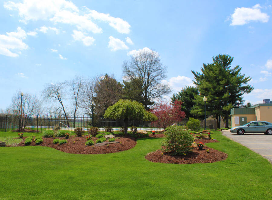 Cloverleaf Estates West 160 Cloverleaf Dr, Carnegie, PA 15106