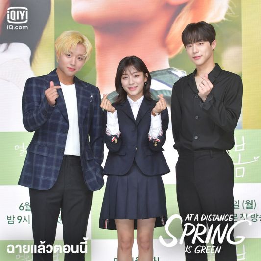 บันเทิง 'iQiyi'(อ้ายฉีอี้) ส่งซีรีส์เรื่องใหม่ 'At a Distance, Spring