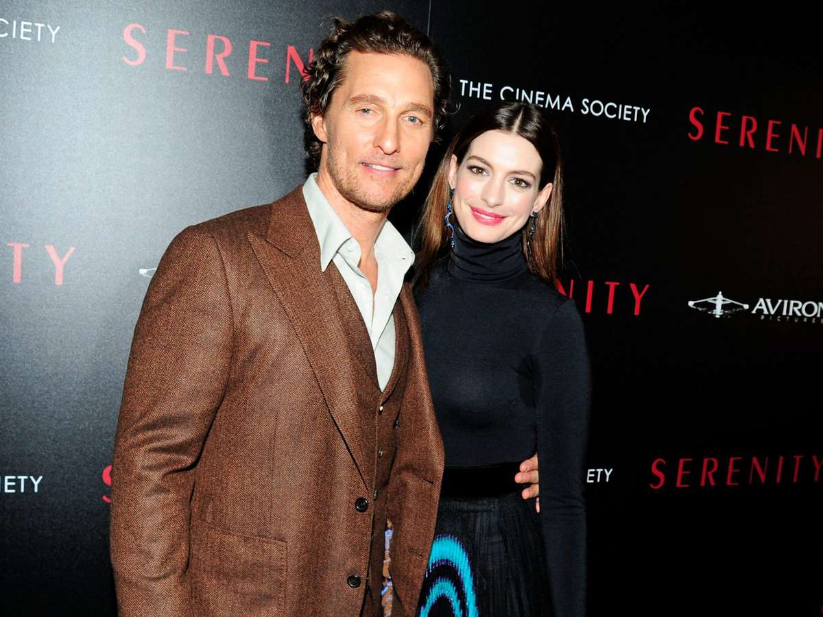 As most of his fans will attest, actor matthew mcconaughey is quite the dreamboat. Anne Hathaway On Exactly What It S Like To Work With Matthew Mcconaughey Instyle