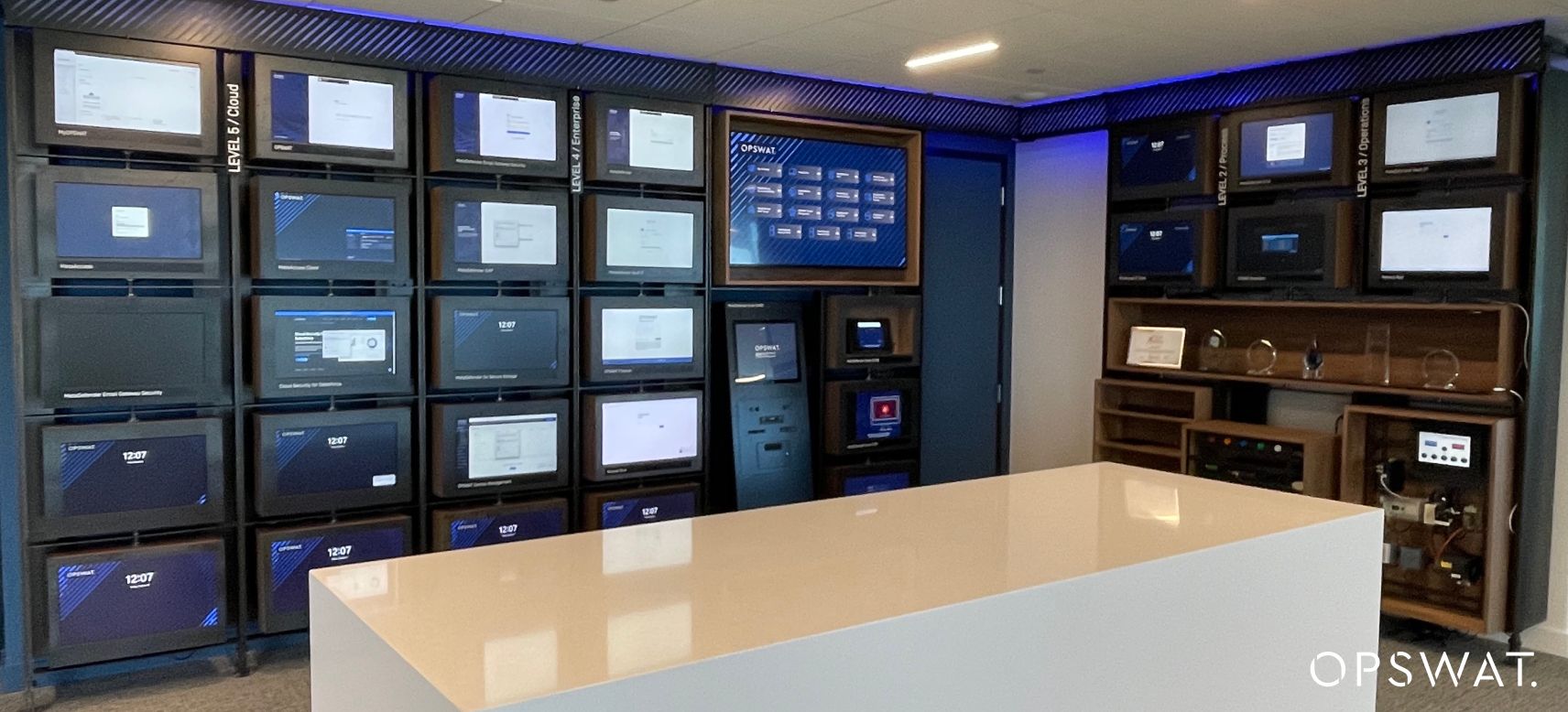 OPSWAT タンパ・スカイセンター・ワンにグローバル本社と重要インフラCIPラボを開設 Tampa SkyCenter One